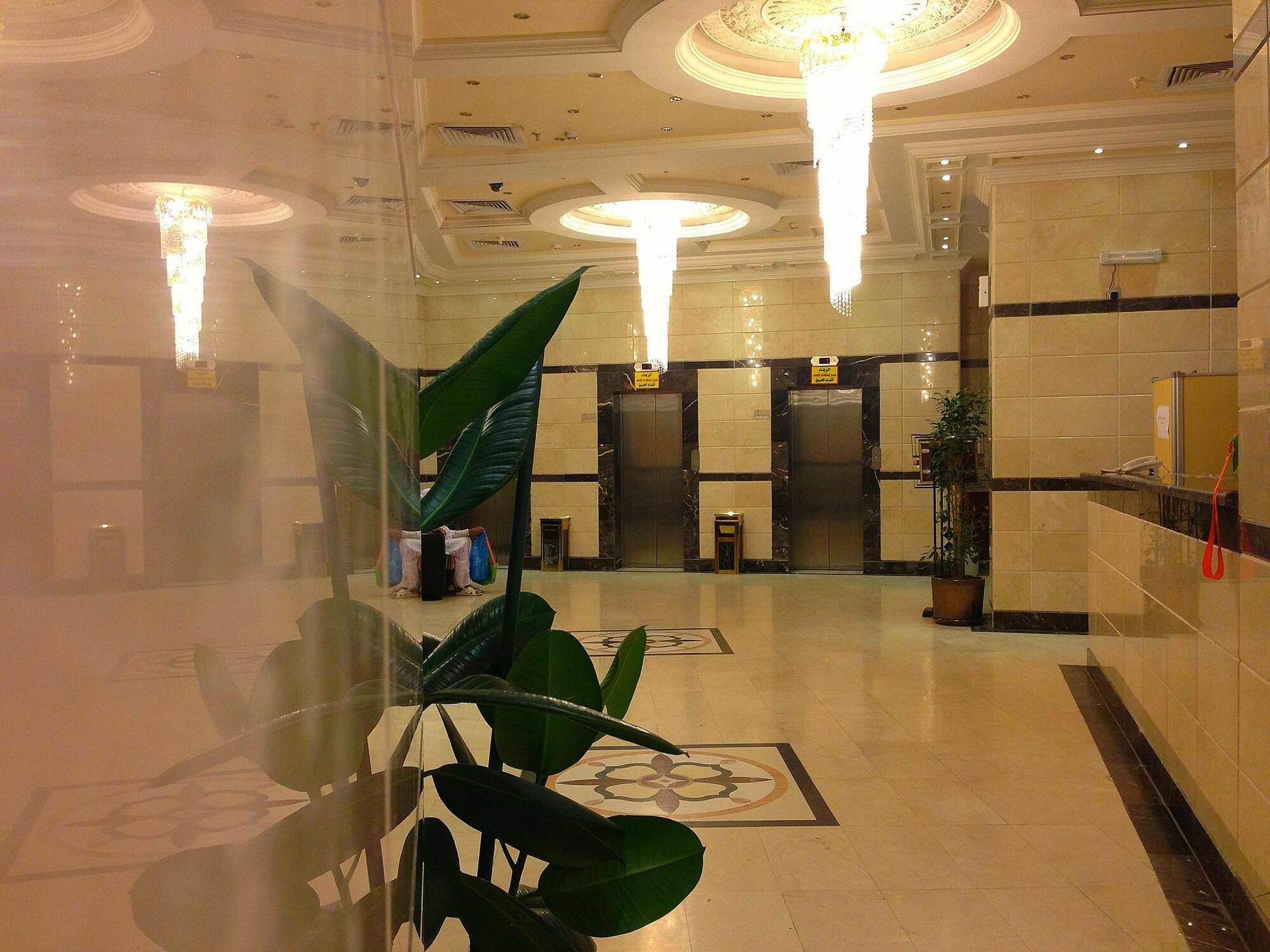 Qasr Al Azizia Hotel Mecca Luaran gambar